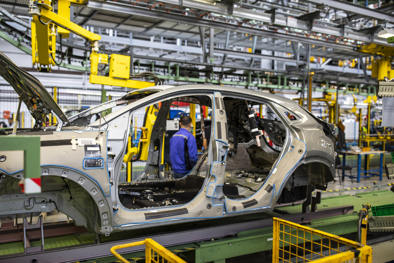 Ford inicia la produccion del Ford Puma uno de los ocho vehiculos electrificados que la marca lanzara en Europa este ano